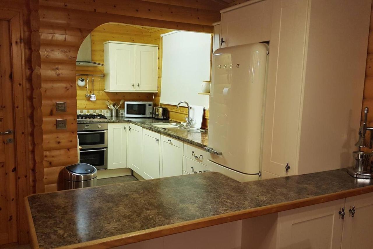 Alpine Lodge 1, Kippford, Далбийти Екстериор снимка