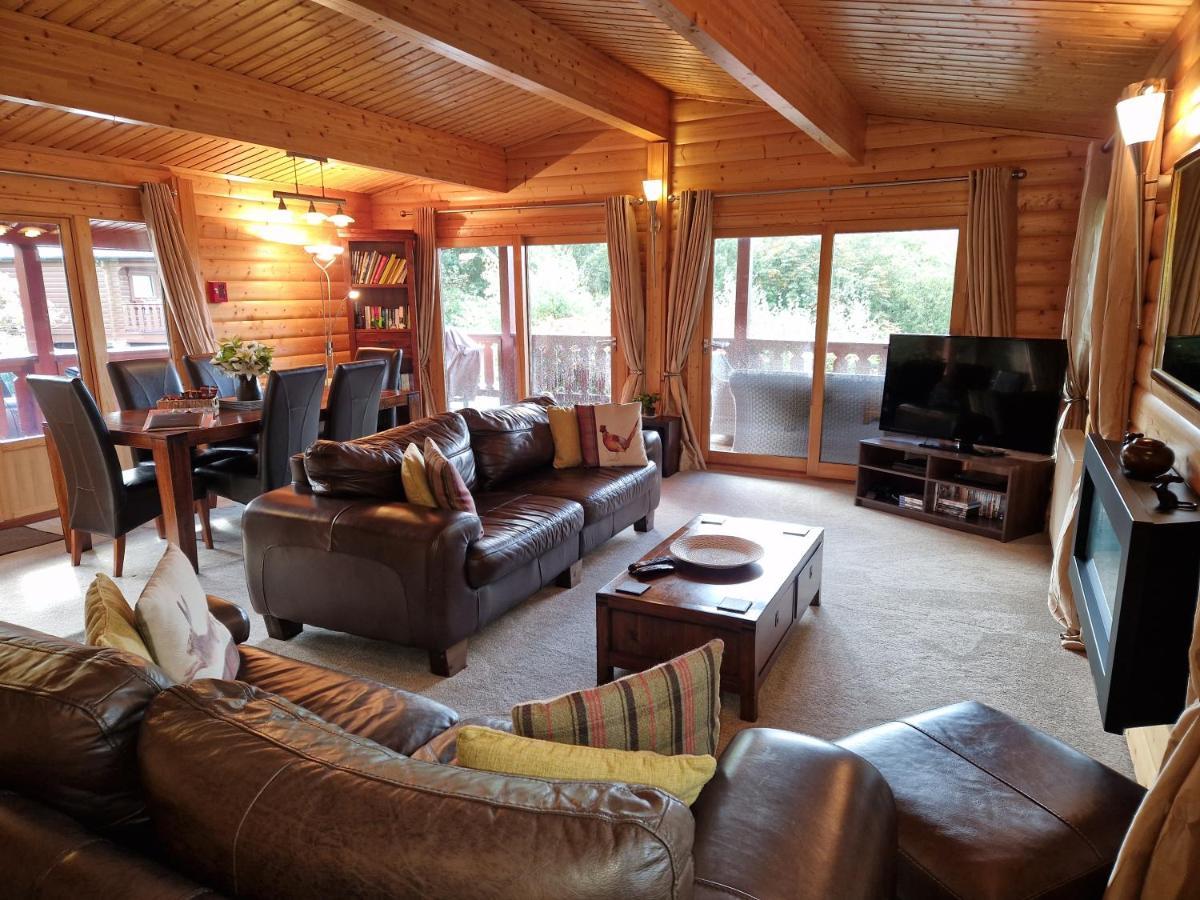 Alpine Lodge 1, Kippford, Далбийти Екстериор снимка